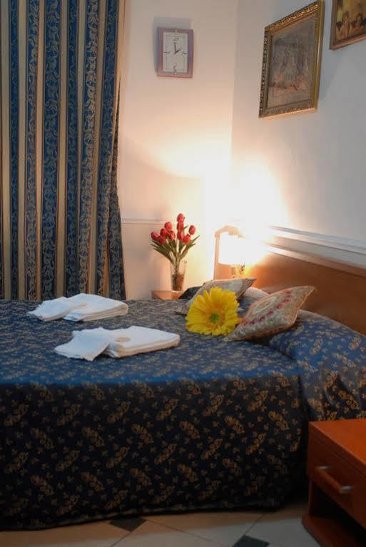 B&B Gerbera Roma Екстер'єр фото